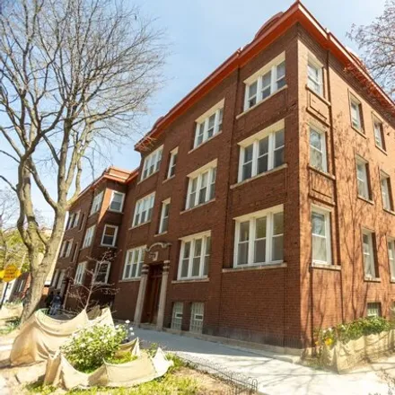 Buy this 2 bed condo on 6101-6107 North Glenwood Avenue in Chicago, IL 60660