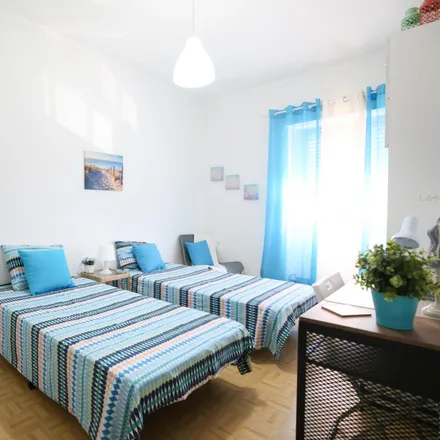 Rent this 3 bed room on Avenida Eduardo Jorge 16 in 2700-307 Amadora, Portugal