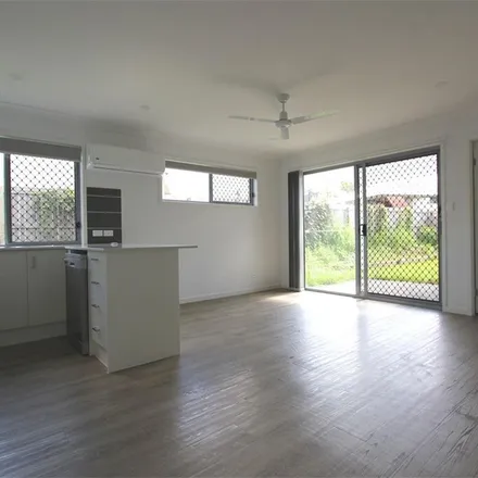 Rent this 2 bed apartment on Appian Way in Loganlea QLD 4131, Australia