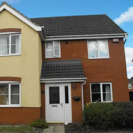 Rent this 6 bed house on 12 Tizzick Close in Norwich, NR5 9HB