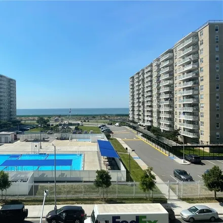 Image 8 - 79-14 Rockaway Beach Boulevard, New York, NY 11693, USA - Condo for sale