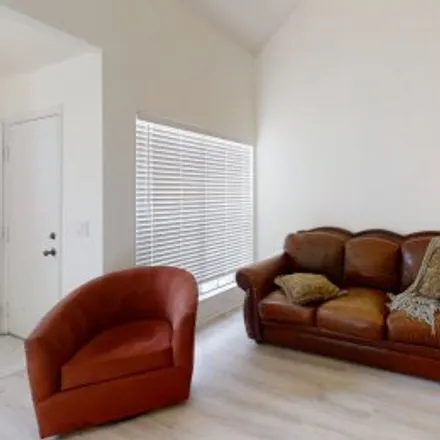Rent this 2 bed apartment on #86,620 Glenwood Court in Hidden Springs Condominium, Altamonte Springs
