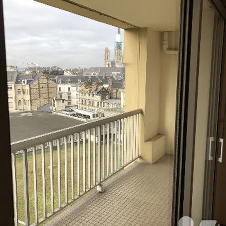 Image 2 - 20 Rue Marie Curie, 76000 Rouen, France - Apartment for rent
