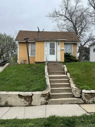 Buy this 2 bed house on 240 North Euclid Avenue in Sioux Falls, SD 57104