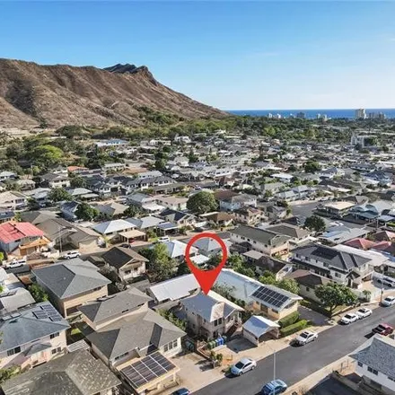 Buy this 7 bed house on Healy Analyzer - Frequency Therapy in Wela Street, Honolulu