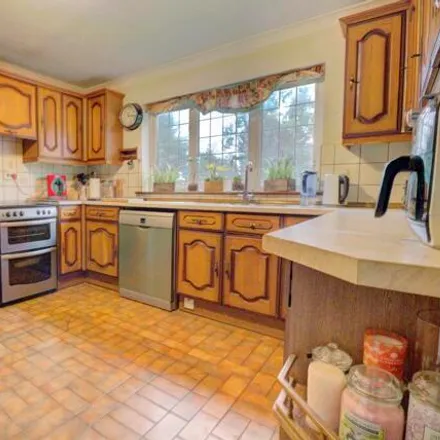 Image 3 - 11 Pound Lane, Kingsnorth, TN23 3EJ, United Kingdom - House for sale