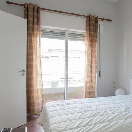 Rent this 1 bed apartment on Top Biketours Portugal in Rua de João das Regras 62, 4000-290 Porto