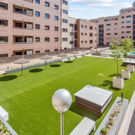 Rent this 2 bed apartment on Madrid in Calle Mayorazgo de Duarte, 263-289