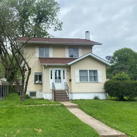 Buy this 3 bed house on 3804 Summit Avenue in Royal Heights, Belleville