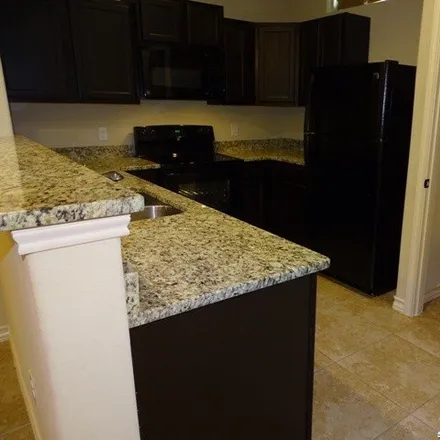 Image 8 - 7007 Micayla Cove, Bexar County, TX 78244, USA - Townhouse for rent