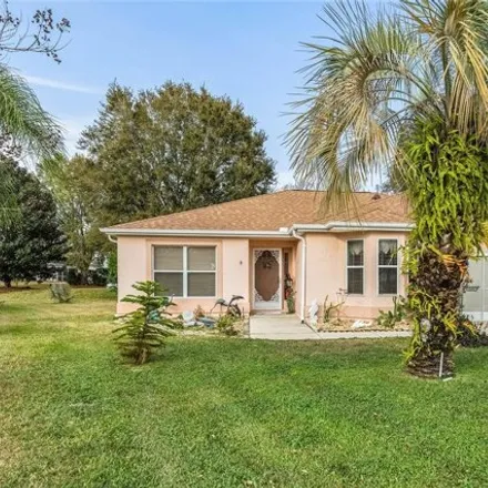 Rent this 3 bed house on 1501 Yucatan Way in The Villages, FL 32159