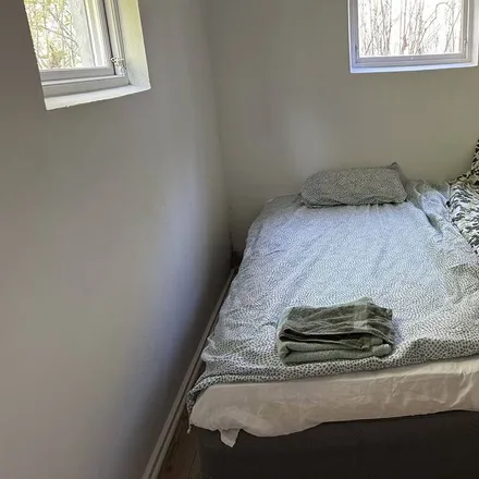 Rent this 3 bed house on Åkersbergavägen in 184 50 Åkersberga, Sweden
