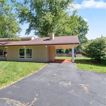 Image 2 - 731 Sweetbrier Court, Sunset Parkway, Seymour, IN 47274, USA - House for sale