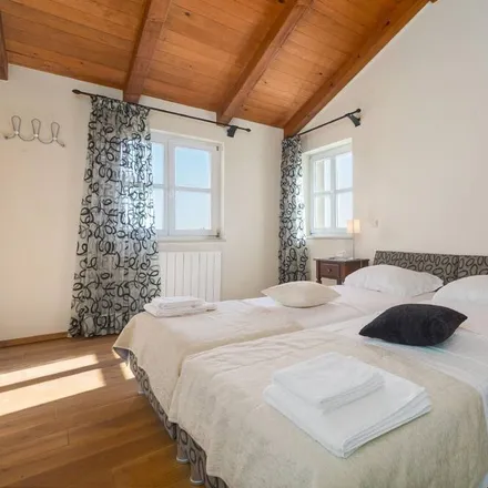Rent this 6 bed house on Kaštelir in Istria County, Croatia
