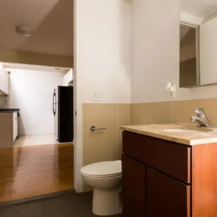 Image 8 - 928 Metropolitan Avenue, New York, NY 11211, USA - Apartment for rent