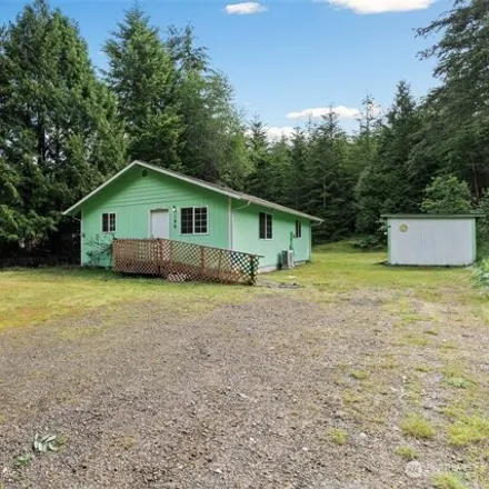 Buy this 2 bed house on 228 East Willapa Place in Mason County, WA 98584