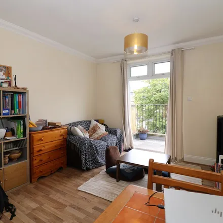 Image 5 - Platform 1, Crouch Hill, London, N4 4AS, United Kingdom - Apartment for rent