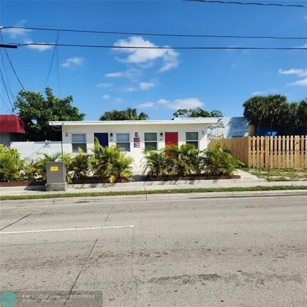 Buy this 2 bed house on Oakland Park Boulevard & Northeast 4th Avenue in East Oakland Park Boulevard, Coral Woods