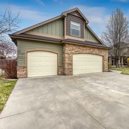 Buy this 6 bed house on 4804 South Silvermaple Avenue in Ada County, ID 83709