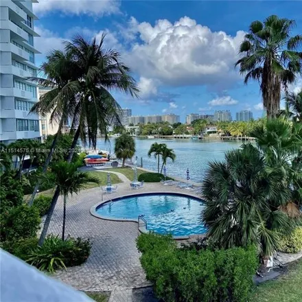 Image 6 - 9101 East Bay Harbor Drive, Bay Harbor Islands, Miami-Dade County, FL 33154, USA - Condo for sale