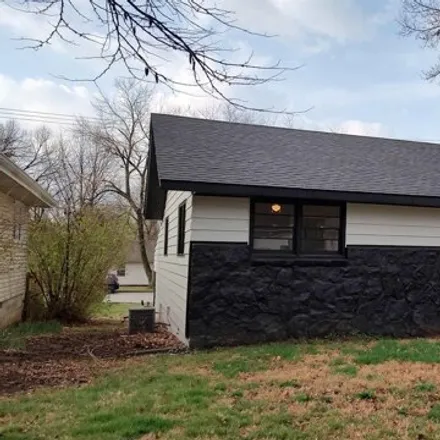Buy this 4 bed house on 454 Flora Avenue in Clinton, MO 64735