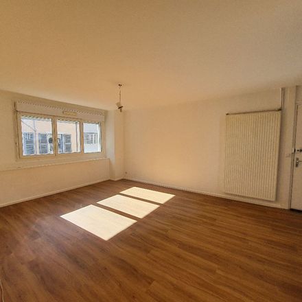 Rent this 3 bed apartment on 1 Chemin de l'Estiret in 64000 Pau, France