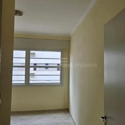 Rent this 3 bed apartment on Rua Riachuelo in Centro, Campinas - SP