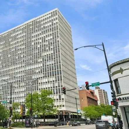 Buy this 2 bed condo on 2402-2420 North Clark Street in Chicago, IL 60614