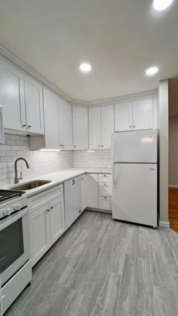 194 Christopher Columbus Drive, Jersey City, NJ 07302, USA | 1 bed condo for rent