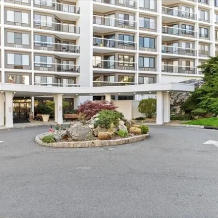 Image 3 - 544 High Point Drive, Greenburgh, NY 10530, USA - Condo for sale
