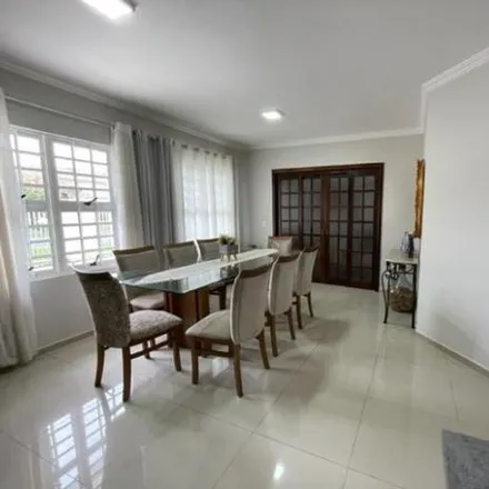 Buy this studio house on Rua Reinaldo Thá 456 in Cajuru, Curitiba - PR