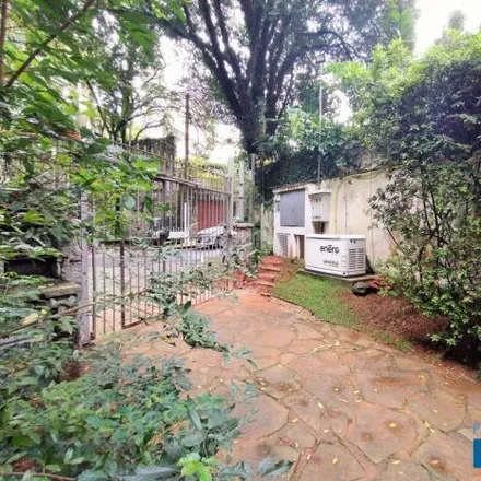 Rent this 4 bed house on Avenida Doutor Arnaldo 2323 in Sumaré, São Paulo - SP