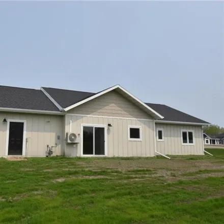 Image 6 - 494 Lincoln Street Southeast, Warroad, Roseau County, MN 56763, USA - House for sale
