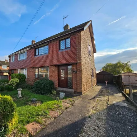 Rent this 3 bed house on Fairfield Road in Scunthorpe, DN15 8DQ