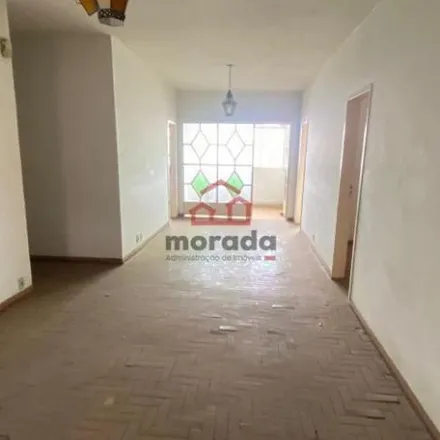 Buy this 8 bed apartment on Rua Melo Viana in Centro, Itaúna - MG