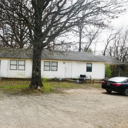 Buy this 4 bed house on 3670 Llama Drive in West Plains, MO 65775