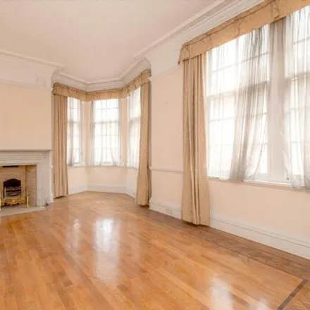 Image 2 - 64 South Audley Street, London, W1K 2PA, United Kingdom - Apartment for sale