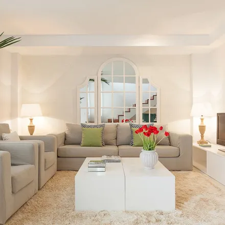 Rent this 2 bed apartment on BiciMAD in Calle de José Ortega y Gasset, 28006 Madrid