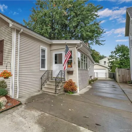 Image 2 - 176 Adam Street, City of Tonawanda, NY 14150, USA - House for sale