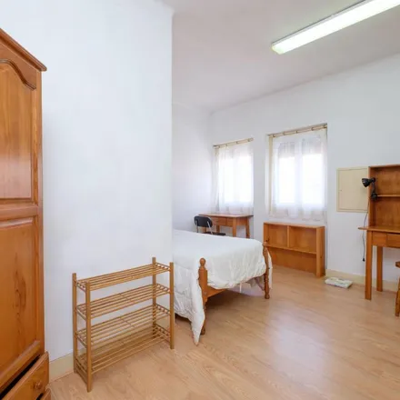 Rent this 1studio apartment on Rua Adelino Veiga 27 in 3000-003 Coimbra, Portugal