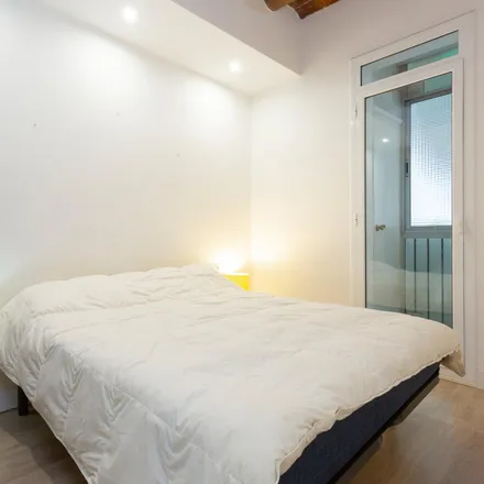 Rent this 2 bed apartment on Carrer de les Pedreres in 18, 08001 Barcelona