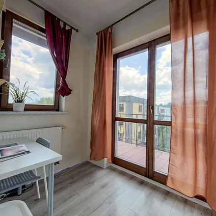 Rent this 7 bed apartment on Kraski 22 in 02-804 Warsaw, Poland