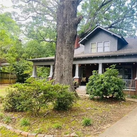 Image 3 - 305 S Fayetteville St, Liberty, North Carolina, 27298 - House for sale
