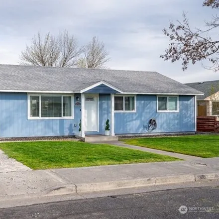 Image 3 - 2369 West Willow Street, Moses Lake, WA 98837, USA - House for sale