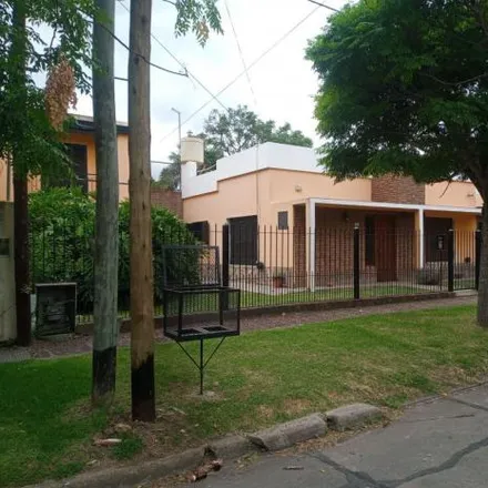Rent this 6 bed house on Calle 466 in Partido de La Plata, 1896 City Bell