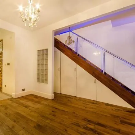 Image 5 - Narcissus Road, London, NW6 1TH, United Kingdom - Duplex for rent