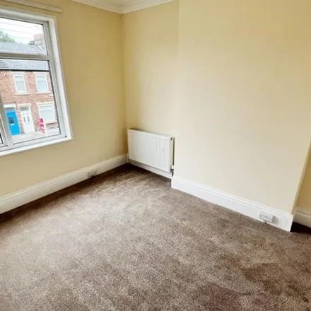 Rent this 3 bed apartment on unnamed road in Ferryhill, DL17 8PE