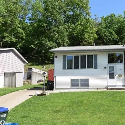 Buy this 4 bed house on 2301 Mokena Ter in Fort Madison, Iowa