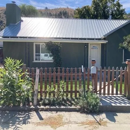Buy this 3 bed house on 688 Southeast 2nd Avenue in John Day, Grant County