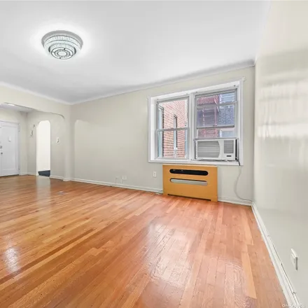 Image 6 - 63-60 102nd Street, New York, NY 11374, USA - Condo for sale